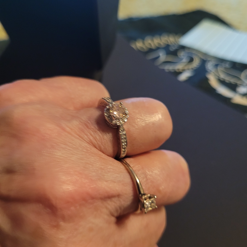 Silver Ring - Picture 2 of 3